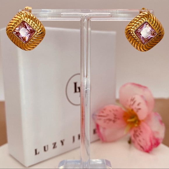 18K Gold Square Cut Pink CZ Dimensional Stud Earrings - Picture 4 of 8